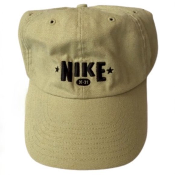 Nike Accessories - 💚 Nike N-71 Adjustable Cap